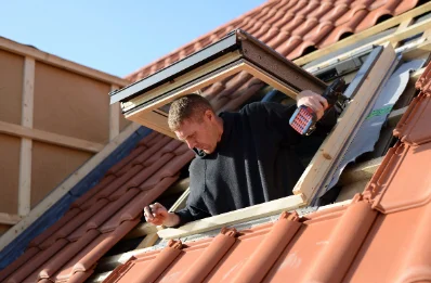 Pose de fenêtres de toit Velux au Vieux-Cérier